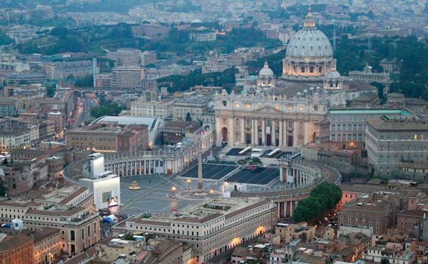 Radio Vaticano se pasa al latín