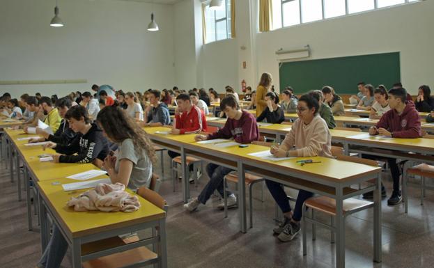 El 96,70% de los alumnos del distrito universitario de Burgos aprueban la EBAU