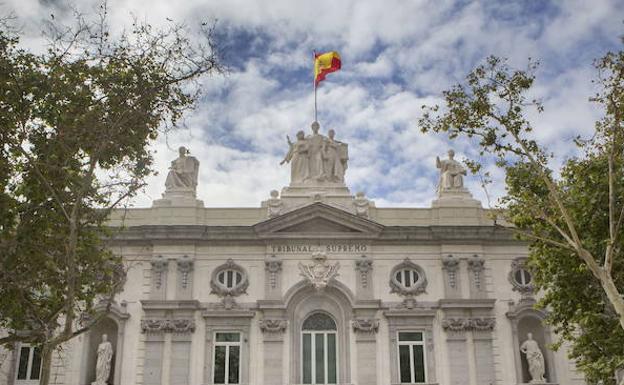 El Supremo avala la expulsión a un militar por consumo reiterado de cannabis en casa