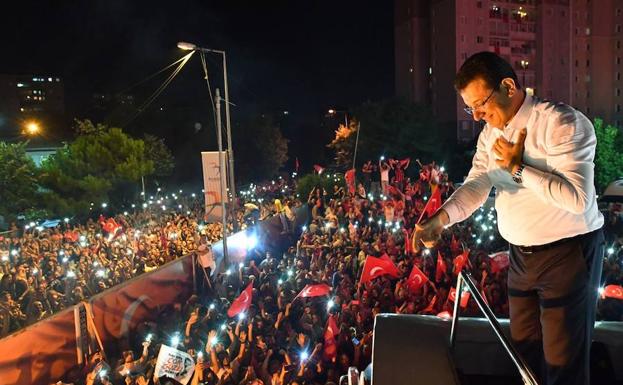 Estambul da oxígeno a la oposición turca