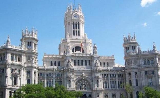 Los ayuntamientos de Madrid, Cataluña y Andalucía, los más endeudados