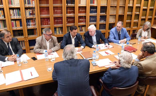 La Cámara de Comercio elaborará un documento con propuestas que permitan impulsar la actividad económica de Burgos