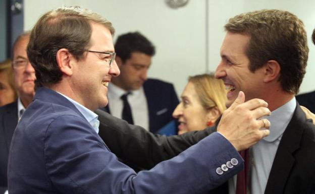 Mariano Rajoy y Pablo Casado arroparán a Mañueco en su toma de posesión como presidente de Castilla y León