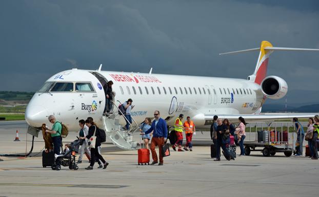 El Aeropuerto de Burgos cierra semestre con 8.437 pasajeros, casi el doble que en 2018