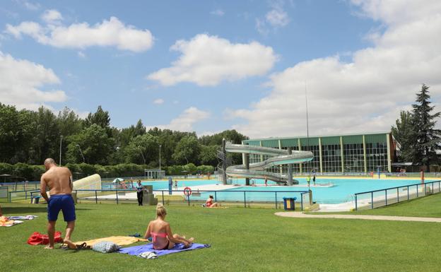 La reforma de las piscinas de verano de El Plantío ya está en marcha