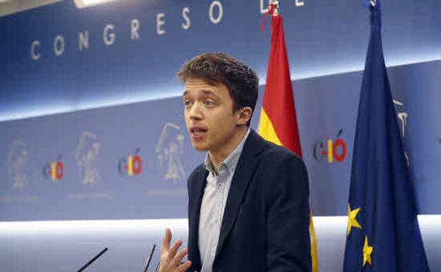 Errejón, Colau y anticapitalistas forman grupo en el Senado