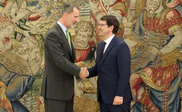 El Rey recibe por vez primera a Mañueco como presidente de Castilla y León