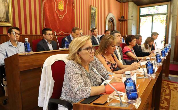 Las retribuciones de los concejales del Ayuntamiento de Burgos se equipararán a las de los diputados provinciales