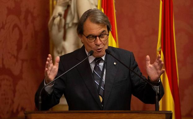 El Tribunal de Cuentas eleva casi 42.000 euros la cantidad que a Artur Mas debe devolver por el 9-N