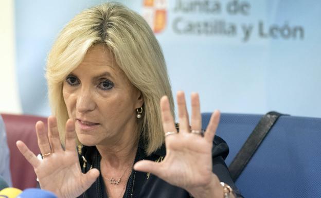 La consejera de Sanidad asegura que las listas de espera «están bastante depuradas en este momento»