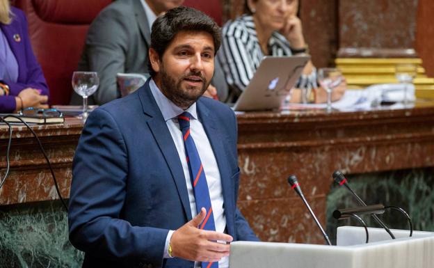 López Miras, investido presidente de la Región de Murcia con el apoyo de Ciudadanos y Vox