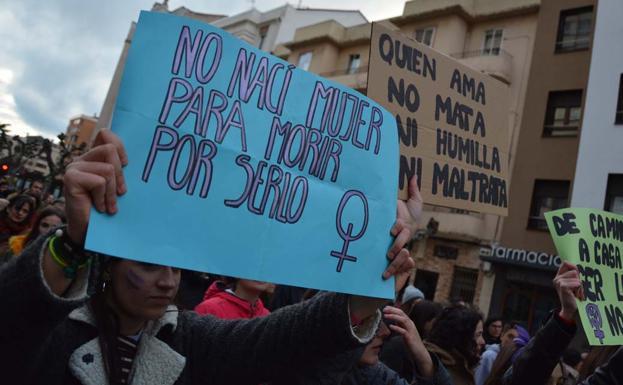 El Movimiento Feminista convoca este jueves una concentración de repulsa al crimen de Villagonzalo