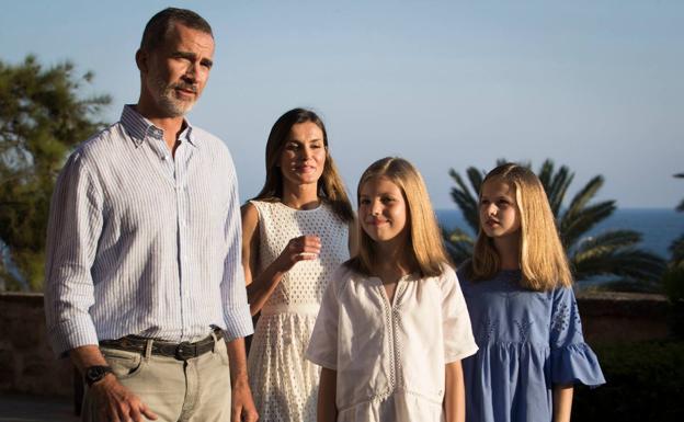 Los Reyes y sus hijas comienzan este miércoles sus vacaciones en Palma