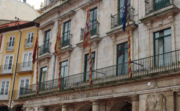 El Ayuntamiento de Burgos se adapta a la Ley de Memoria Histórica
