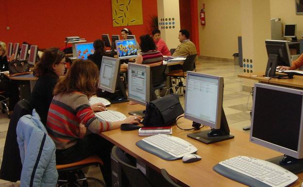 Los mayores de 14 años podrán obtener un certificado de competencias digitales gratis