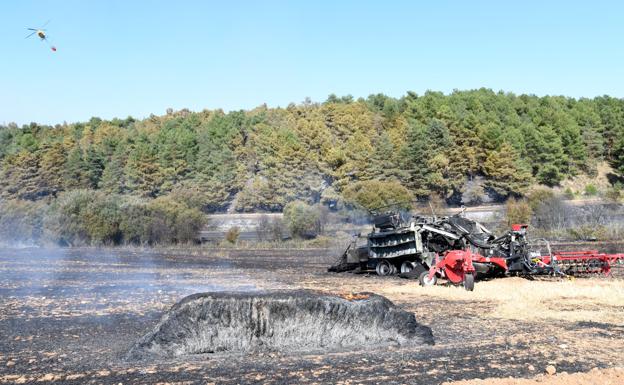 Calcinadas 17 hectáreas en Fuente Dorada por la chispa de una empacadora