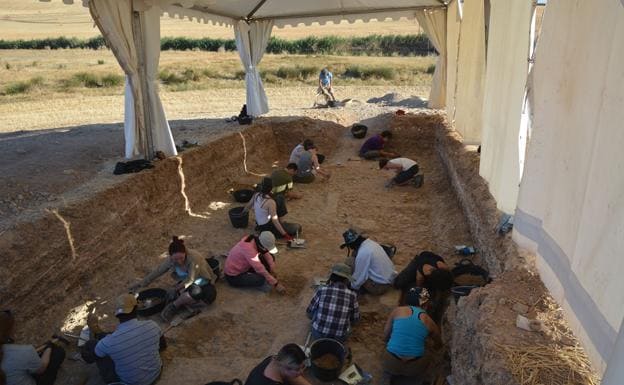 El CENIEH codirige la tercera campaña de excavación en el yacimiento achelense de Albalá
