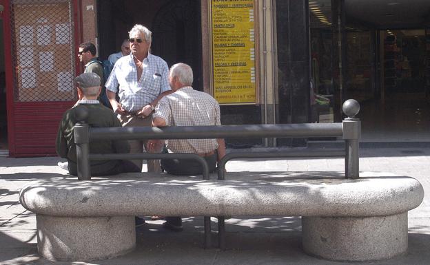 Los jubilados cobran de media 1.140 euros y el gasto en pensiones se dispara