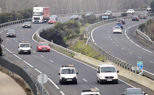 Seis heridos, uno de ellos grave, en cuatro accidentes durante la operación retorno en Burgos