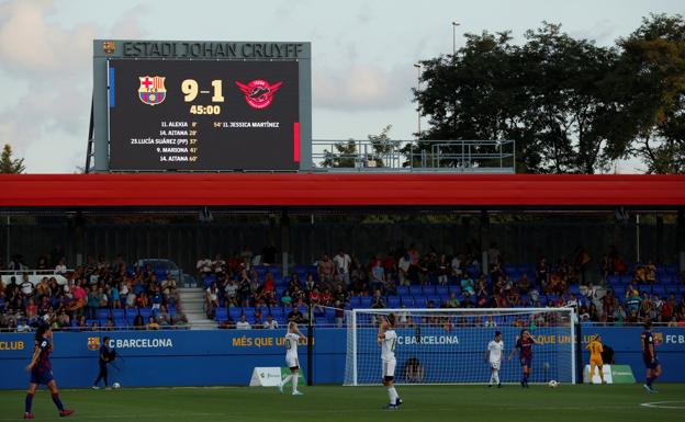 Goleada en el primer clásico femenino español