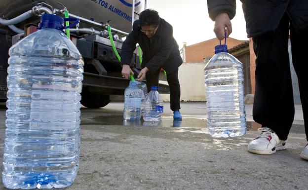 36 localidades burgalesas han necesitado abastecimiento de agua mediante camiones cisterna