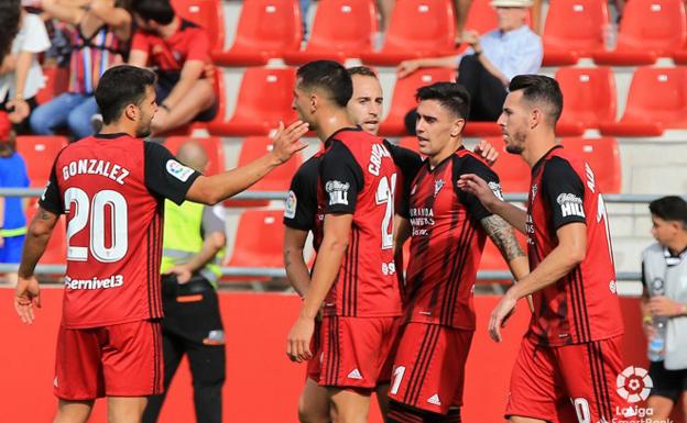 El Mirandés quiere seguir sumando ante un Racing que no conoce la victoria