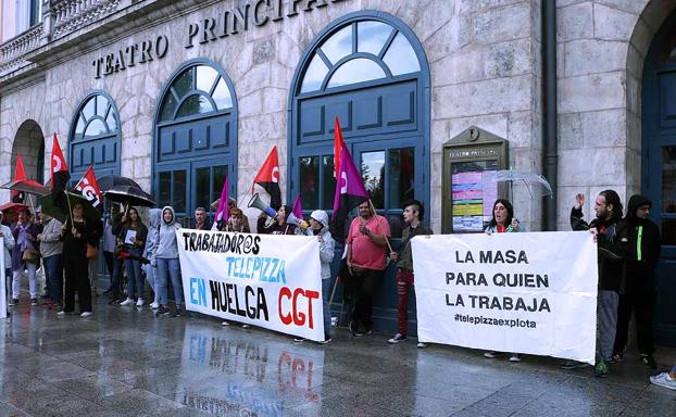 Los trabajadores de Telepizza en Burgos seguirán movilizándose para cobrar el Salario Mínimo Interprofesional