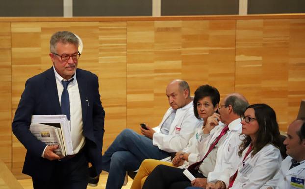 El gerente del HUBU afirma que «hay que echarle imaginación» para hacer «atractivas» las plazas de especialista en Burgos