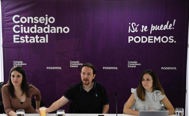 Iglesias anticipa su campaña más dura contra Sánchez y Errejón