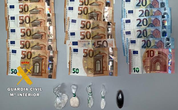 Sorprendido con pequeñas cantidades de speed y hachís dirigidas a la venta al menudeo