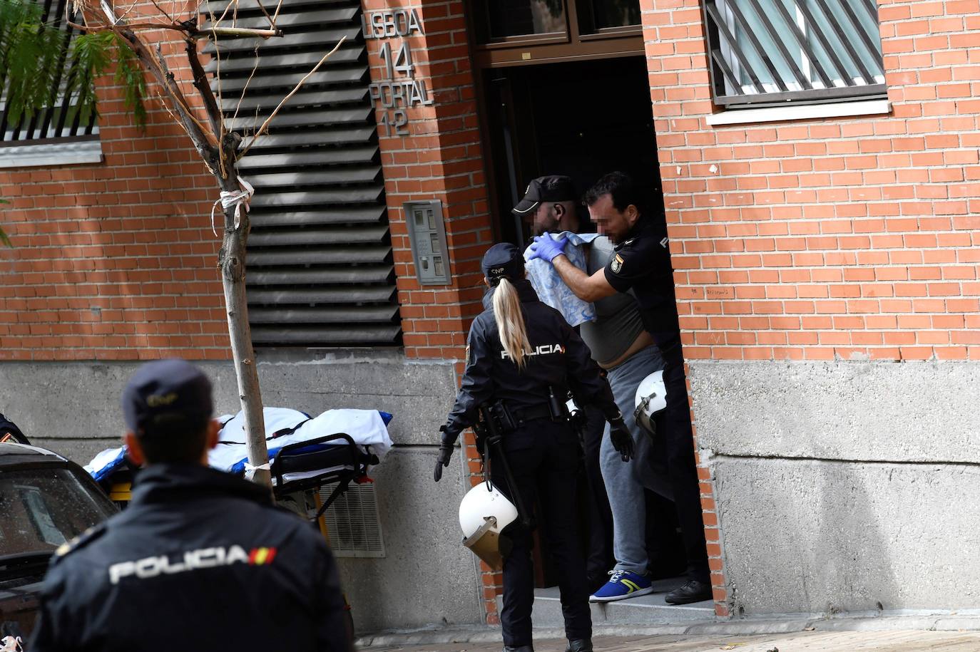 Liberada la mujer retenida por su expareja en Madrid