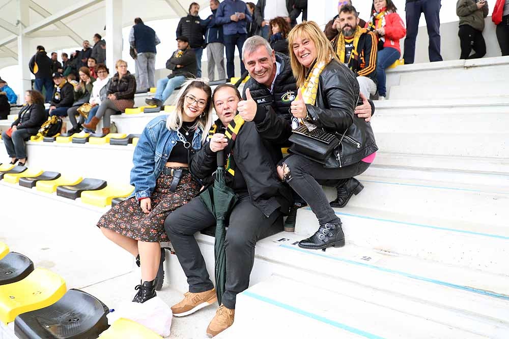 La lluvia no asusta a los seguidores del UBU Colina Clinic