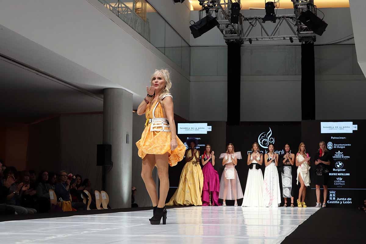 Desfile de María Lafuente durante la XXII Pasarela de la Moda de Castilla y León