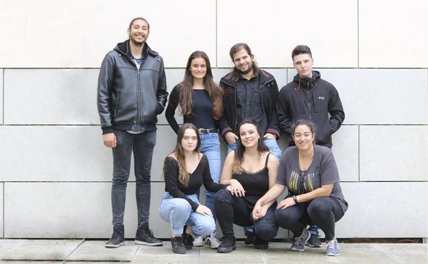 Más de una quincena de jóvenes de la Universidad de Burgos participan en la grabación del corto '¿Él?'
