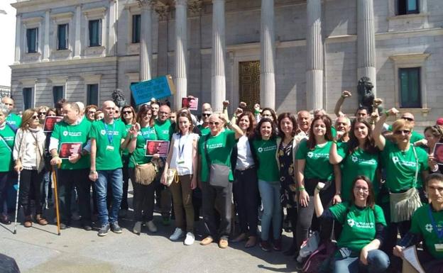 Vía libre al ensayo con células madre contra la ELA para el que Jesús Gómez y ELACyL recogieron más de 600.000 firmas