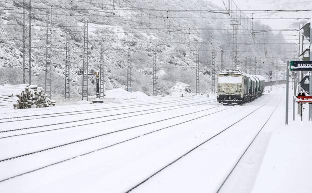 León y Segovia esperan hoy sus primeras nieves