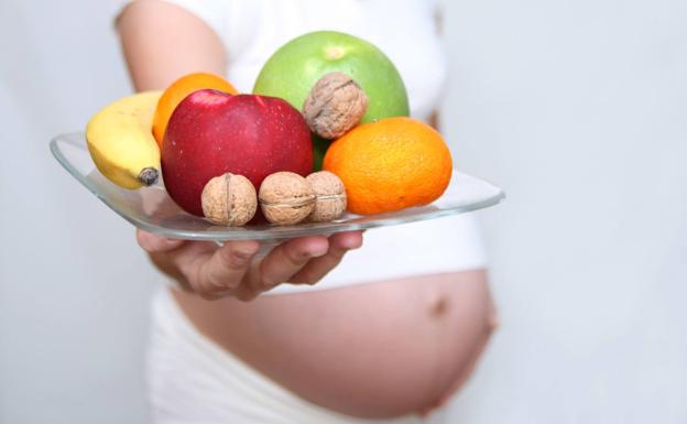 Cuidar el estilo de vida durante el embarazo podría evitar la obesidad infantil