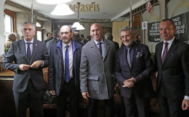 Rubiales, sobre la Supercopa: «El dinero no es para construir un chalé»