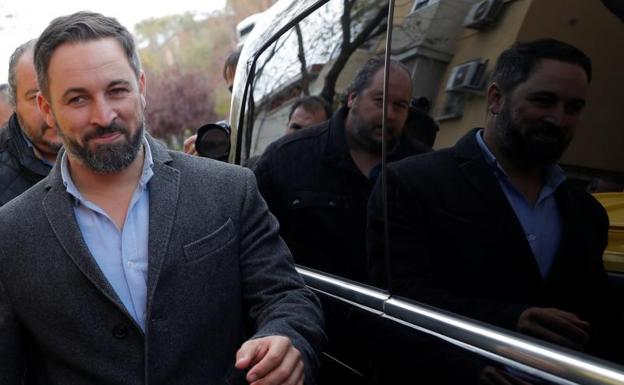 Abascal descarta una coalición con el PP para las elecciones vascas