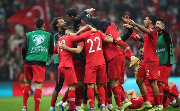 Turquía y Francia, a la Eurocopa