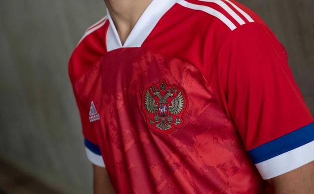 La Federación rusa de fútbol rechaza la camiseta nacional diseñada por Adidas