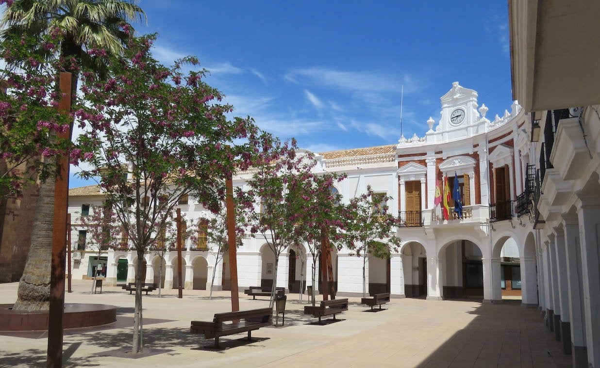 Detenidos por abandonar a sus hijos en casa en condiciones insalubres