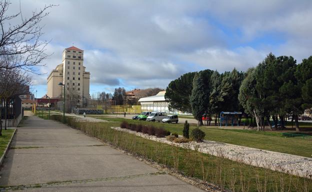 El Ayuntamiento insta a la Junta a crear dos centros de día, para los que cedería sendas parcelas municipales