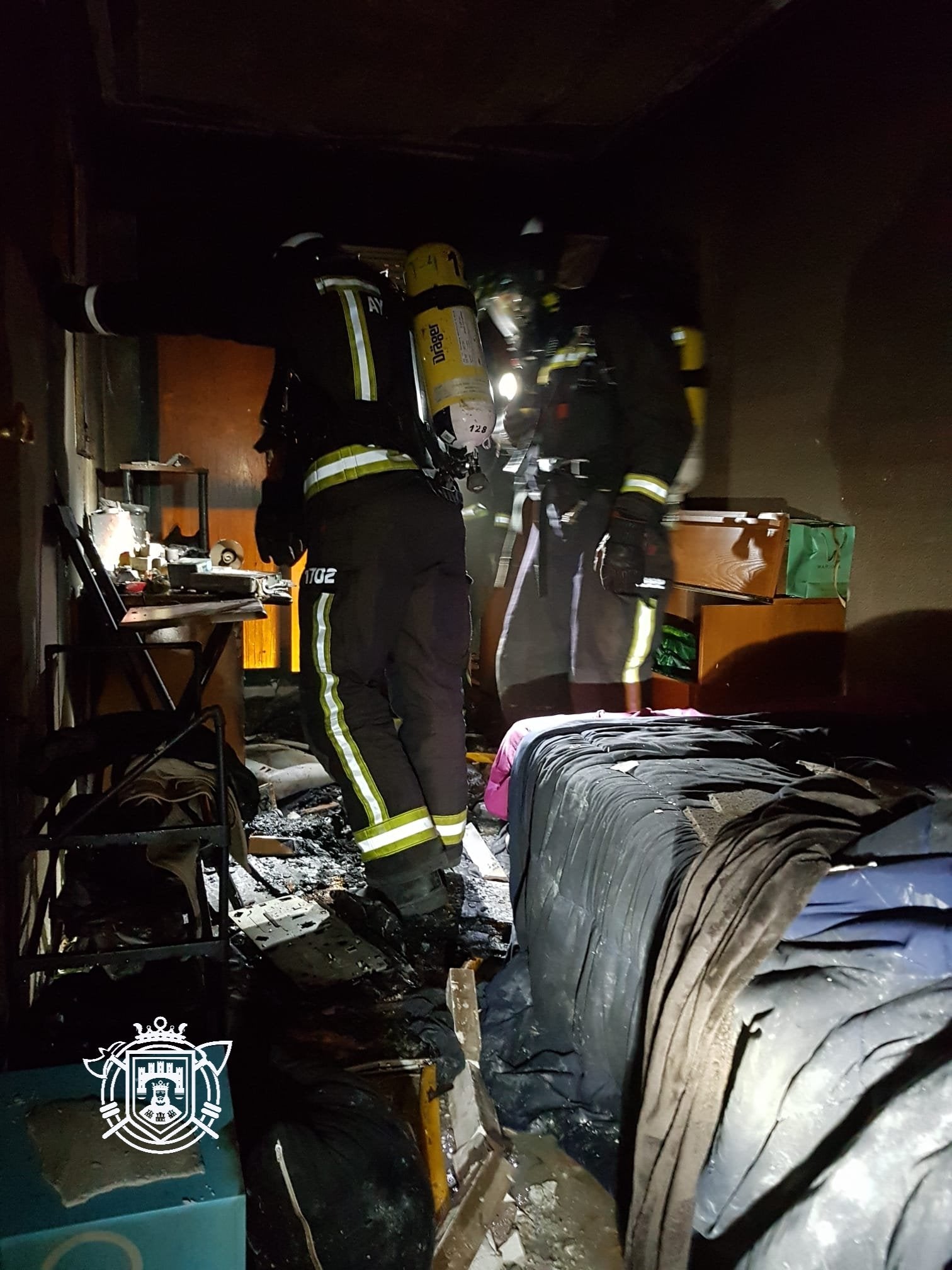 El incendio de una regleta quema un dormitorio en la calle Victoria Balfé de Burgos