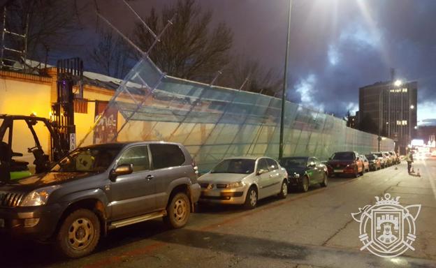 Cae un andamio de 80 metros en la avenida de la Constitución de Burgos