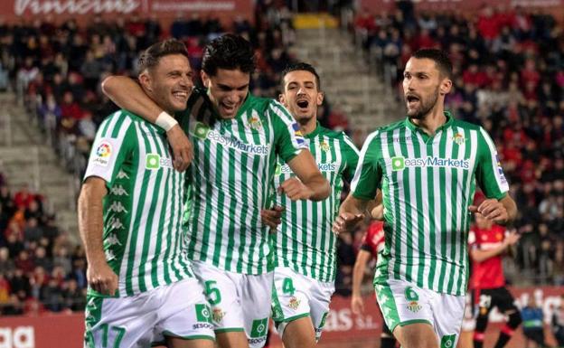 Victoria por la mínima del Betis en Son Moix