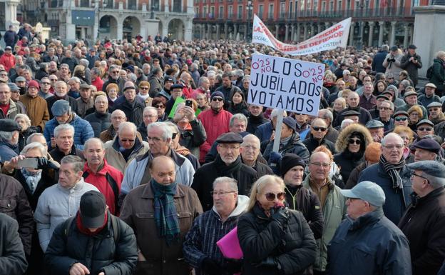 Los jubilados piden a la Junta que complemente las pensiones mínimas hasta los 735 euros