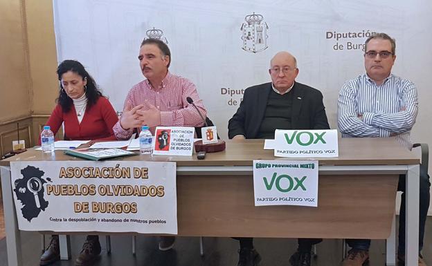 Vox se compromete con la Asociación Pueblos Olvidados a cumplir sus exigencias para suplir las «carencias» rurales