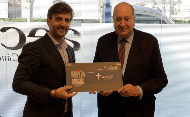 La AECC de Burgos recibe 2.240 euros procedentes de la Maratón Burgos 2019