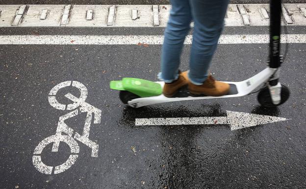 Los ayuntamientos sancionarán las malas conductas de los patinetes eléctricos